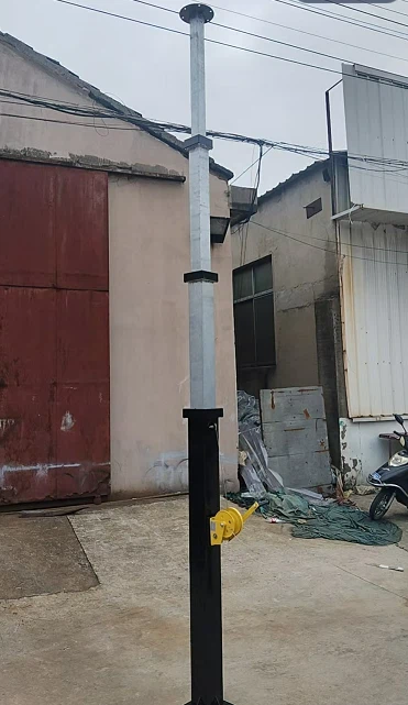 Tripod Telescoping Mast